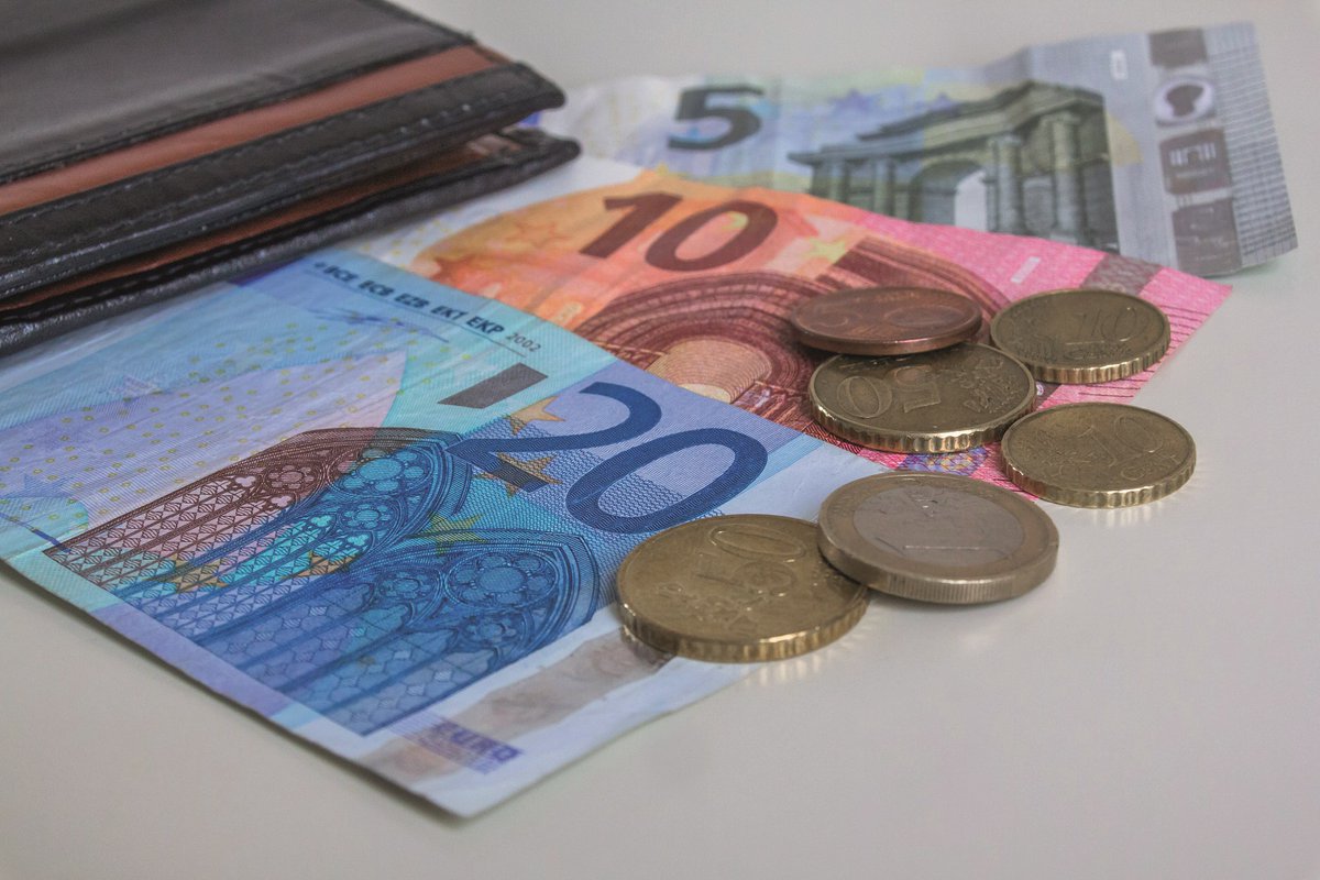 Heb je flink minder inkomen door de coronacrisis? Wij bieden met maatwerk extra hulp om betalingsachterstanden te voorkomen. “Juist nu is het belangrijk om niet financieel in de knel te komen”, aldus Preventieconsulent Jessy Riedijk. Lees verder: bit.ly/2WeFxfe