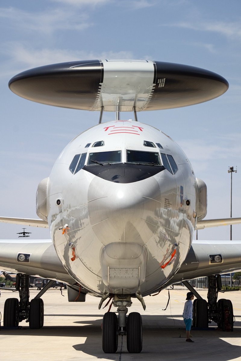 ALCspotters's tweet photo. Buenos días aerotrastornados!!! Hoy os traemos algunas fotitos de este AWACS de la OTAN en Los Llanos. 💪💪

📸 @josue112014
@Franjosmir @josechulopez1 @KarlosTorna @arian_y_listo @iluismac @ibeca73 @juanjearanjuez @jmanatol @internauta2009 @MargotAB @linwer @MaKiNoTa_SiNMaS https://t.co/LgqljXlU0w