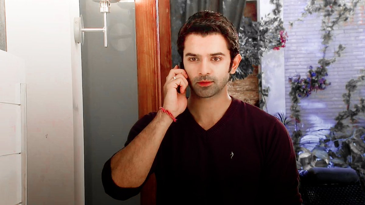 A - Tumhari Bakwas katam hogayi tho dhyan se suno.K - "Arnav Singh Raizada "Arnav tells khushi that she has to type reports  #Arshi  #RabbaVe  #IPKKND #SanayaIrani  #BarunSobti