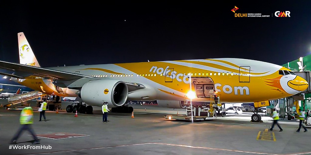 DelhiAirport's tweet photo. A visual treat at #DelhiAirport! Here is a glimpse of a repatriation flight by #NokScootAirlines from Bangkok. #WorkFromHub https://t.co/FKmwMBw4ao