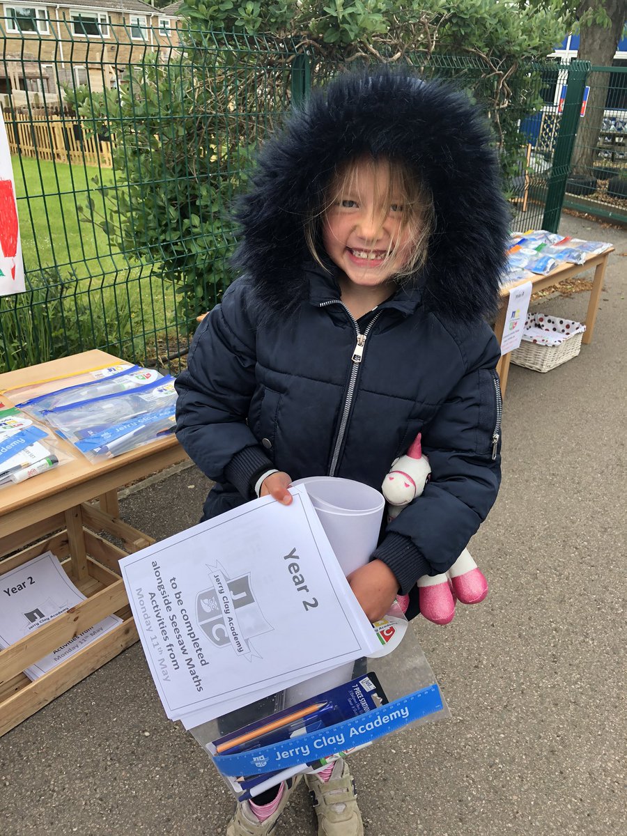 JessShaw1981's tweet photo. Thank you for Emily’s stationary pack 👍🏻 🖊 ✏️ @JCAWakefield https://t.co/0eTMuaZ5gC
