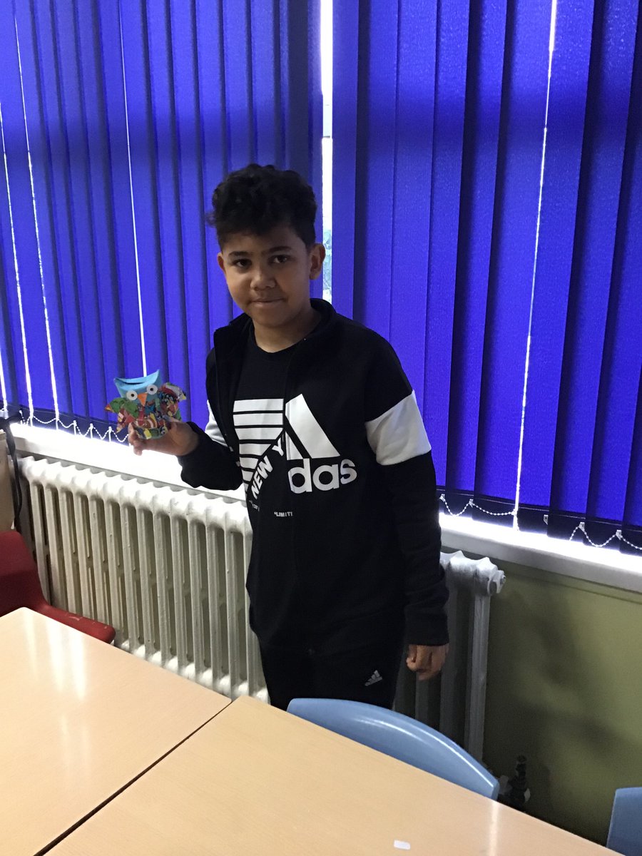 maryvalebham's tweet photo. Children at Maryvale Caholic Primary are loving a morning of crafting thanks to @KirstieMAllsopp #keepcraftingandcarryon 🦉🖌 https://t.co/CUY0JLHeMF