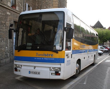 Reprise des transports scolaires en Isère et sur l'ensemble de la région Aura le 12 mai - placegrenet.fr/?p=294452