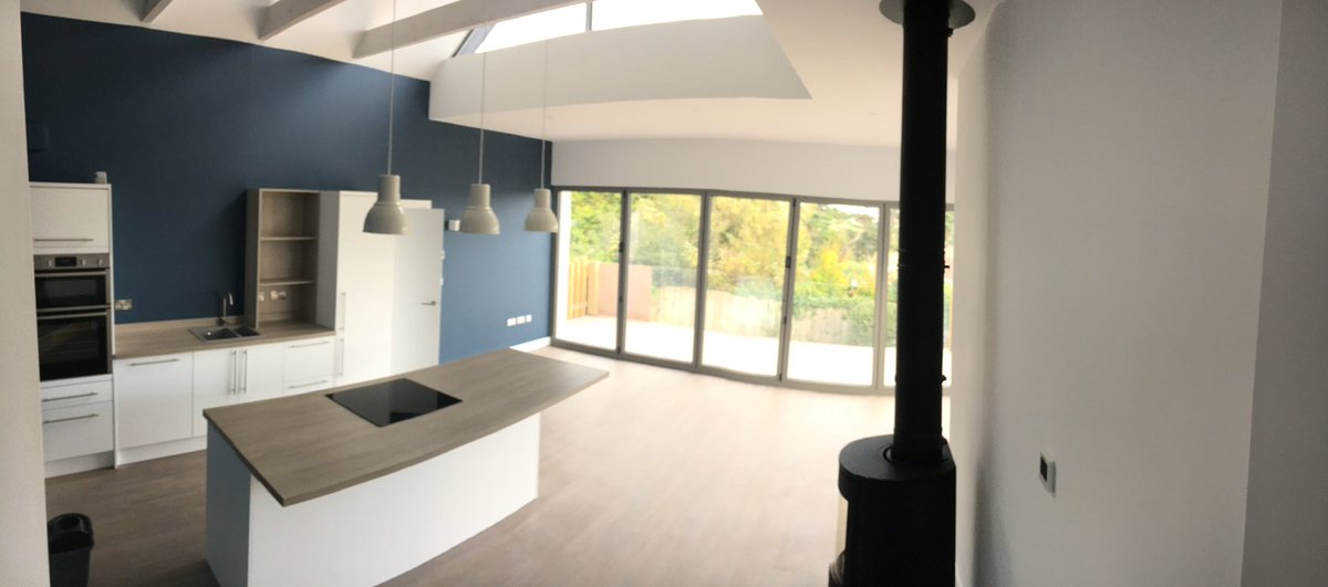 mmcleaningco's tweet photo. Is your tenancy agreement due to end during lockdown , some advice here 👉🏻https://t.co/YU4xcfAi3J https://t.co/e80FXP4L3F