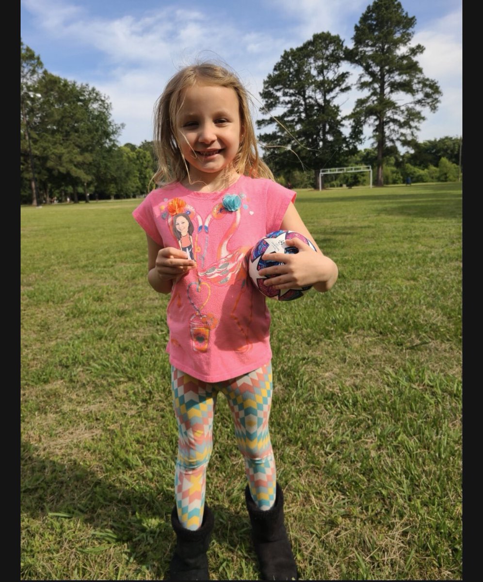 LulusCreations5's tweet photo. I got to do so many activities this weekend!! Yoga at the park, target, dominoes and Kemah!! @PattersonCISD #missmystudents #pumasbetterasone #BetterTogether https://t.co/akeO9Jlk7I
