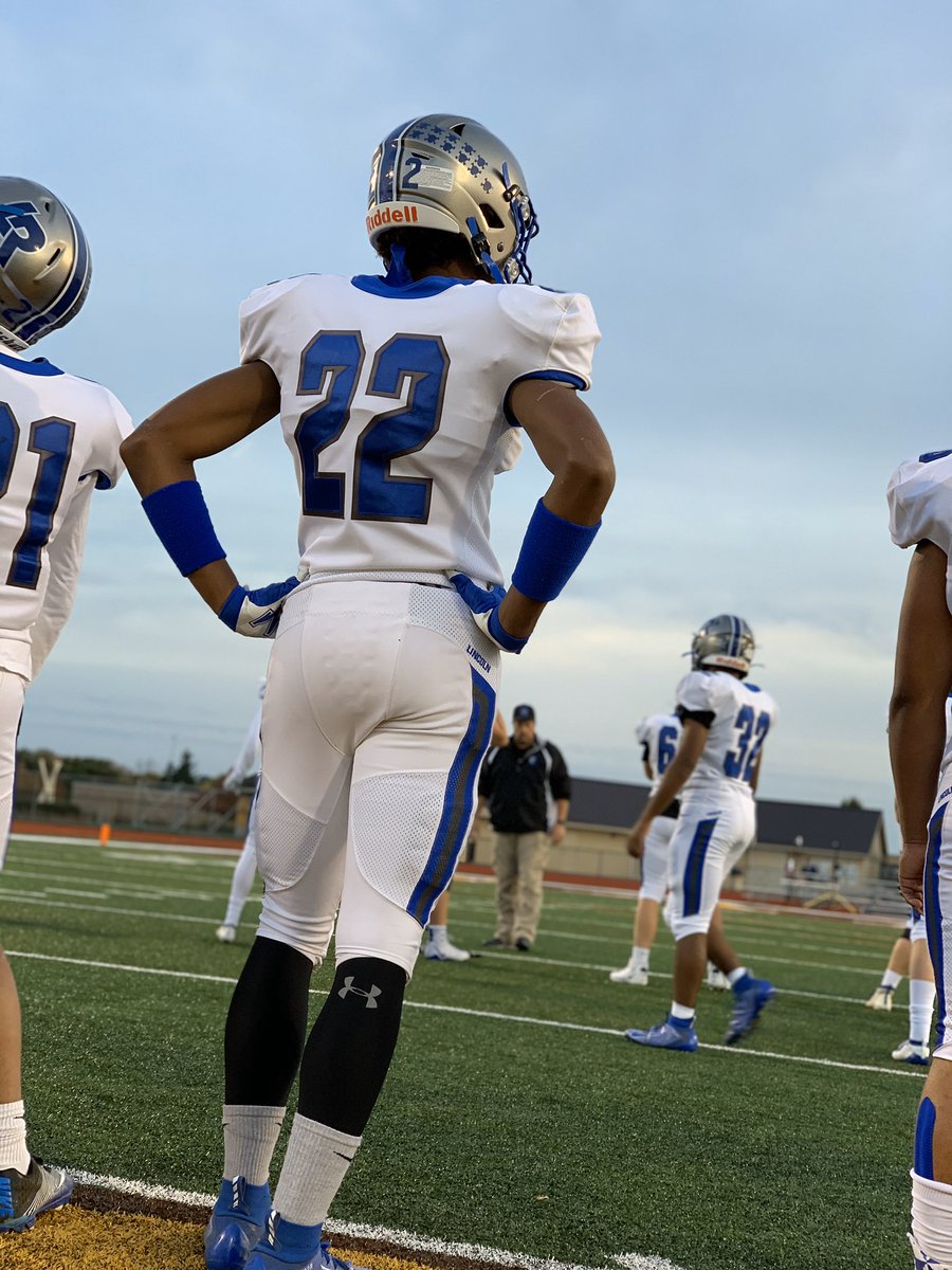 kate_moff's tweet image. Congratulations to @WilliamsMelik22 on being selected as one of just 8 student-athletes statewide from the class of 2022 to be on the @MHSAA Student Advisor Council! Melik is the first Lincoln Athlete to earn this prestigious honor! We are SO proud of you!