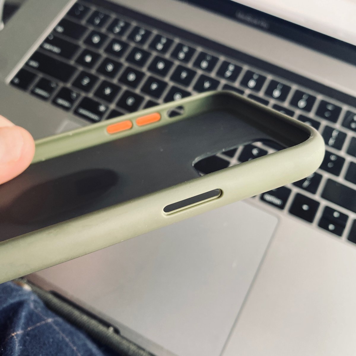 lowery's tweet photo. @lavavik One of the orange side buttons popped out and is lost. Is there a way to replace the missing button without having to buy a whole new case? https://t.co/LB3GEKCmOO