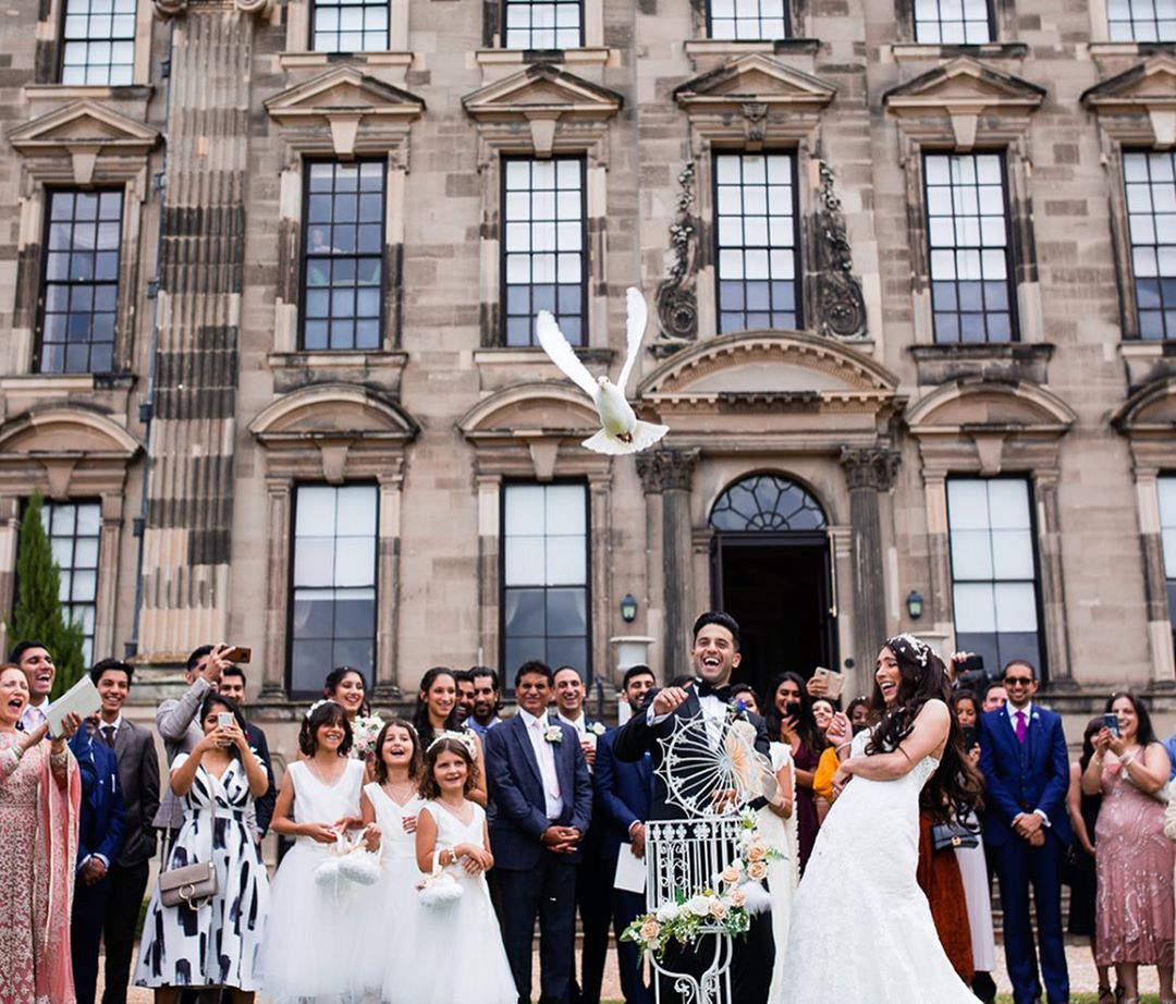JudyCutt1's tweet photo. Getting married??  I am taking bookings for 2021 and 2022 now, don't leave it until the last minute as I would hate to disappoint.  Lots of birdcages and baskets to choose from.  Lots of flowers and ribbons etc in lots of colours to suit.  https://t.co/Xzk62nu0Xa https://t.co/WRbftR44Ka
