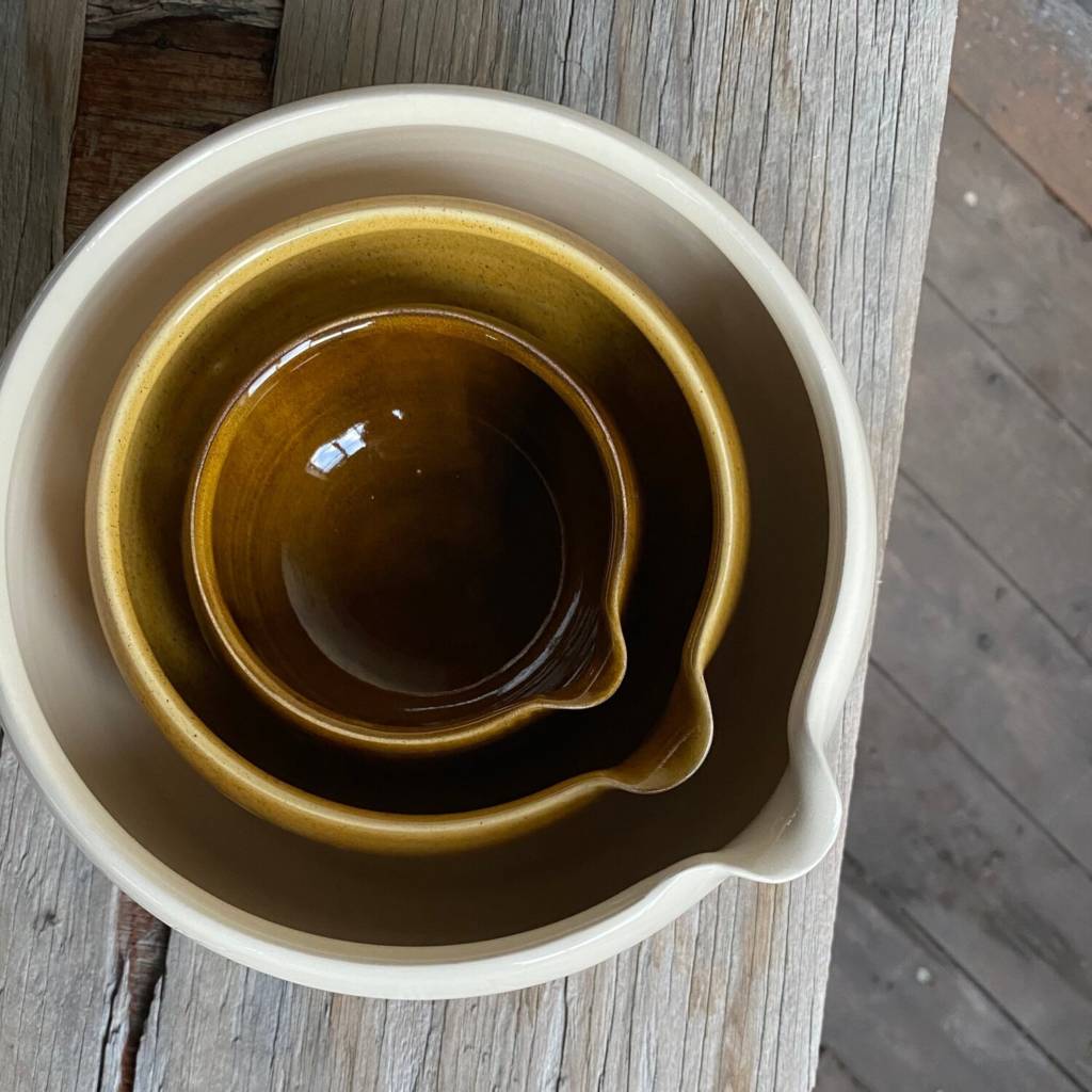 HepworthGallery's tweet photo. We're taking #THWCeramicsFair online! 

From 22 - 25 May, we'll profile makers across our social channels and provide opportunities to buy via Instagram Stories. 

Find all the makers at https://t.co/5UvZ3pFRuV

Images: @ireneandedith, @alexsickling, @MDHCeramics, @sunken_studio https://t.co/nBW6clJ8eJ