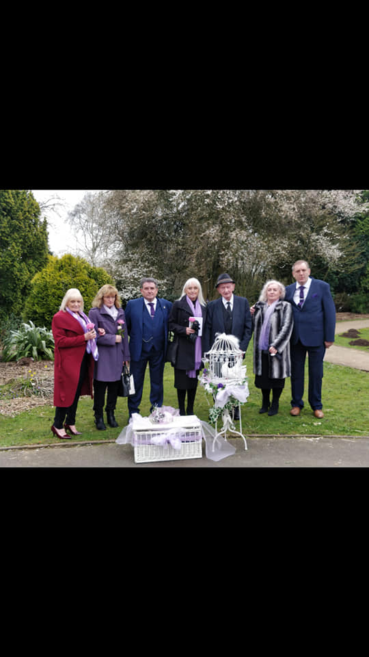 JudyCutt1's tweet photo. A beautiful send-off for a much-loved Mother and Grandmother, she loved lilac https://t.co/SLHxmJB8eE