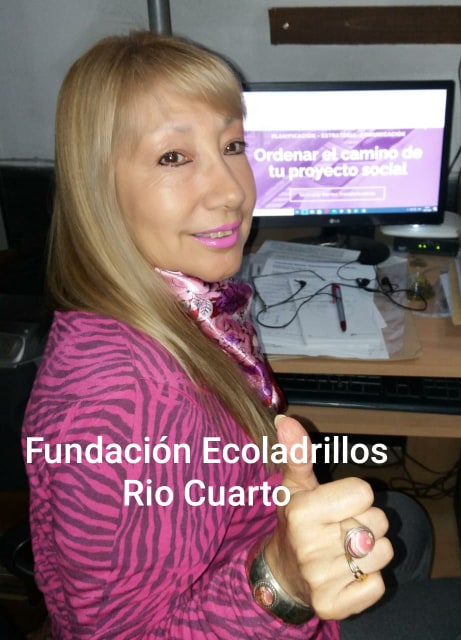 jennyrecicla's tweet photo. Segunda semana #Techcamp2020 #Mentes4taediciòn #Mentestransformadoras @jennyrecicla https://t.co/qv6bOj2LBf