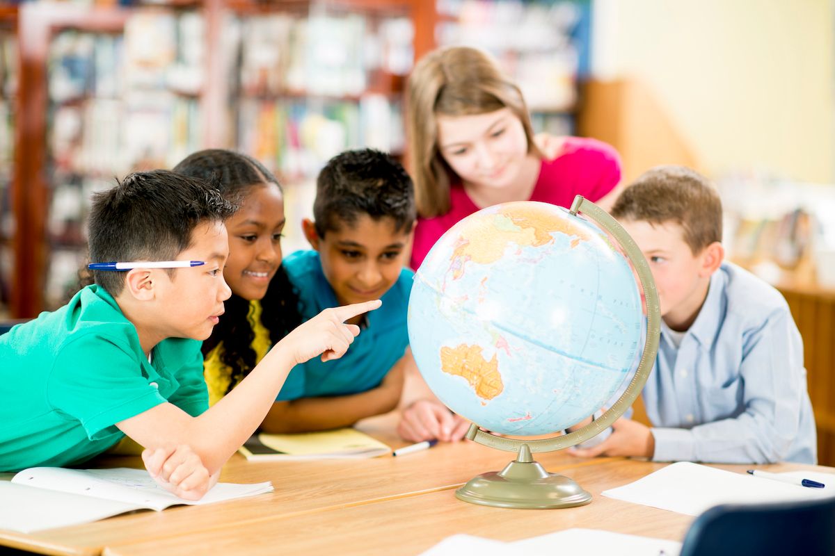 ibpyp's tweet photo. ICYMI: Are you an #IBPYP parent who is supervising at-home learning? The @iborganization has resources on #Inquiry, which includes an intro to the power of play, how to support learning through play and some examples of what this could look like: https://t.co/hi5r9GQnBg https://t.co/Rma26mUO3T