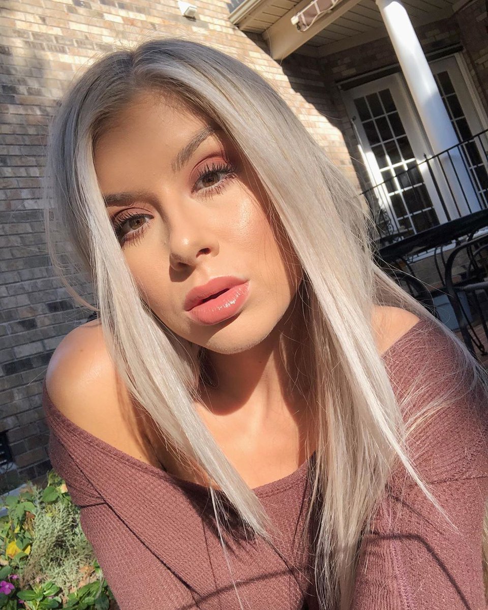 Preen.Me tweet media