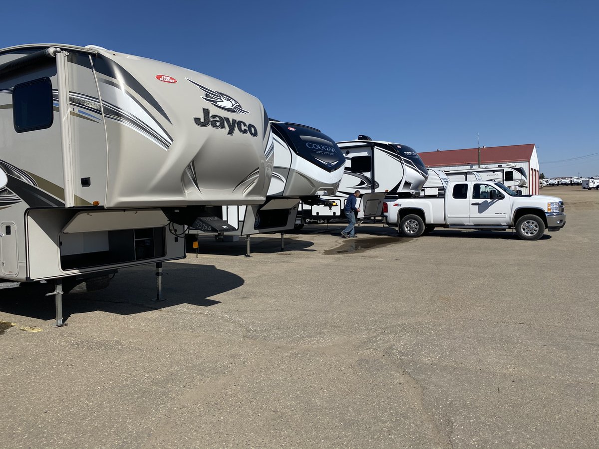 *Demo Day*

When its time to pick up your RV from Four Season, our Demo Professionals will walk you through your trailer from front to back. Every appliance and slide, where the tanks fill and empty, preventative maintenance, and how to winterize.