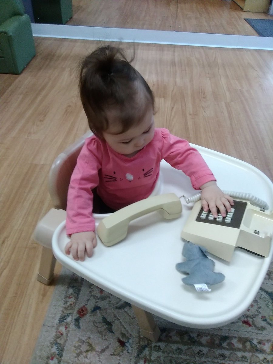 BritleysC's tweet photo. Learning how to make phone calls during our practical life lesson! ☎️
#montessori #montessoritoddler #practicallifeskill #absorbentchild https://t.co/PMH3HRNeFC