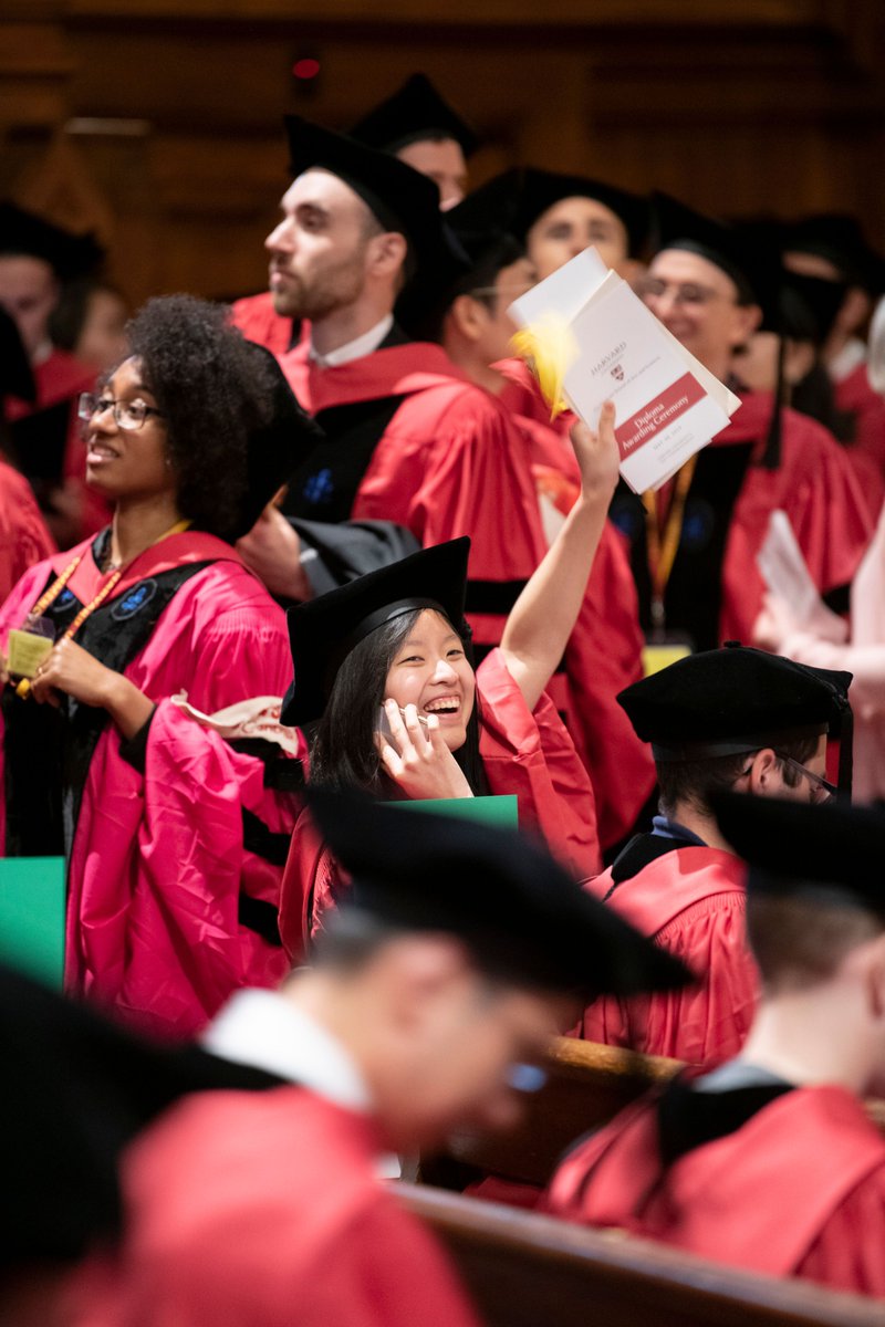 HarvardGSAS's tweet photo. On Thursday, May 28, 2020, Harvard University will convene online for a Virtual Conferral of Degrees and GSAS will follow with a virtual Graduation Recognition Ceremony where each participant's name will be read and recognized. 🎓#Harvard20 #GSAS20 https://t.co/ebqqgBbZu6 https://t.co/xmi6Cuhez3