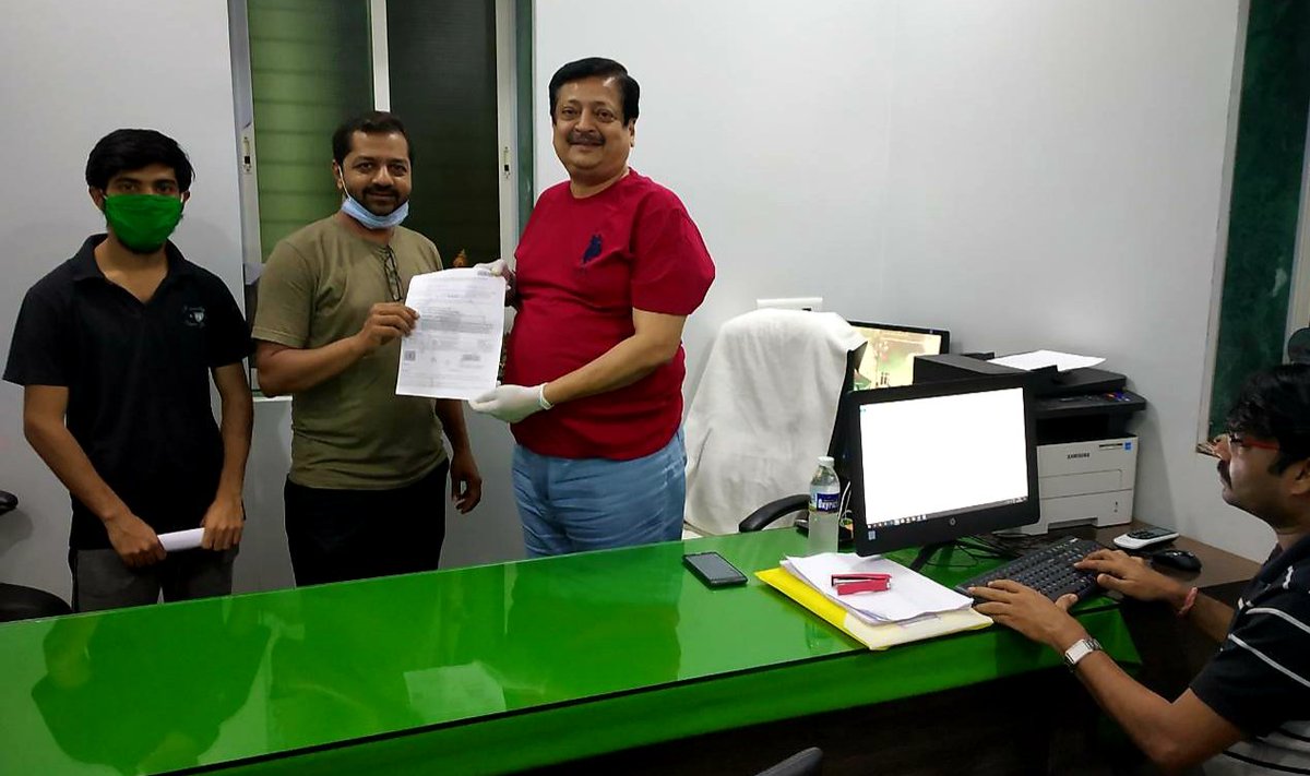 chheda_pravin's tweet photo. #E_Pass For #StrandedPeople
Today we got more 3 (Three) #Permissions for Stranded People Who are Stuck in #Ghatkopar/#Mumbai in #lockdown
1)Ghatkopar to #Anjar (#Kutch) by Car
2)Ghatkopar to #Dudhai (#Kutch) by Bus
3)Ghatkopar to #Bhavnagar by Car
Many More Permission On The Way https://t.co/vrr1IX8DPj