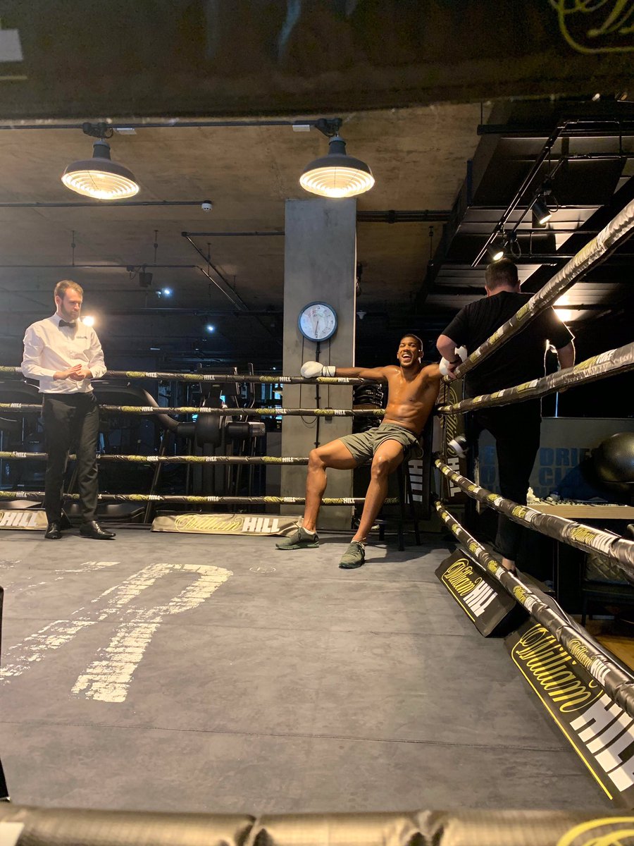 From behind the screens to behind the scenes! Here are some pics from shoot day with @anthonyfjoshua himself! #Content #Production