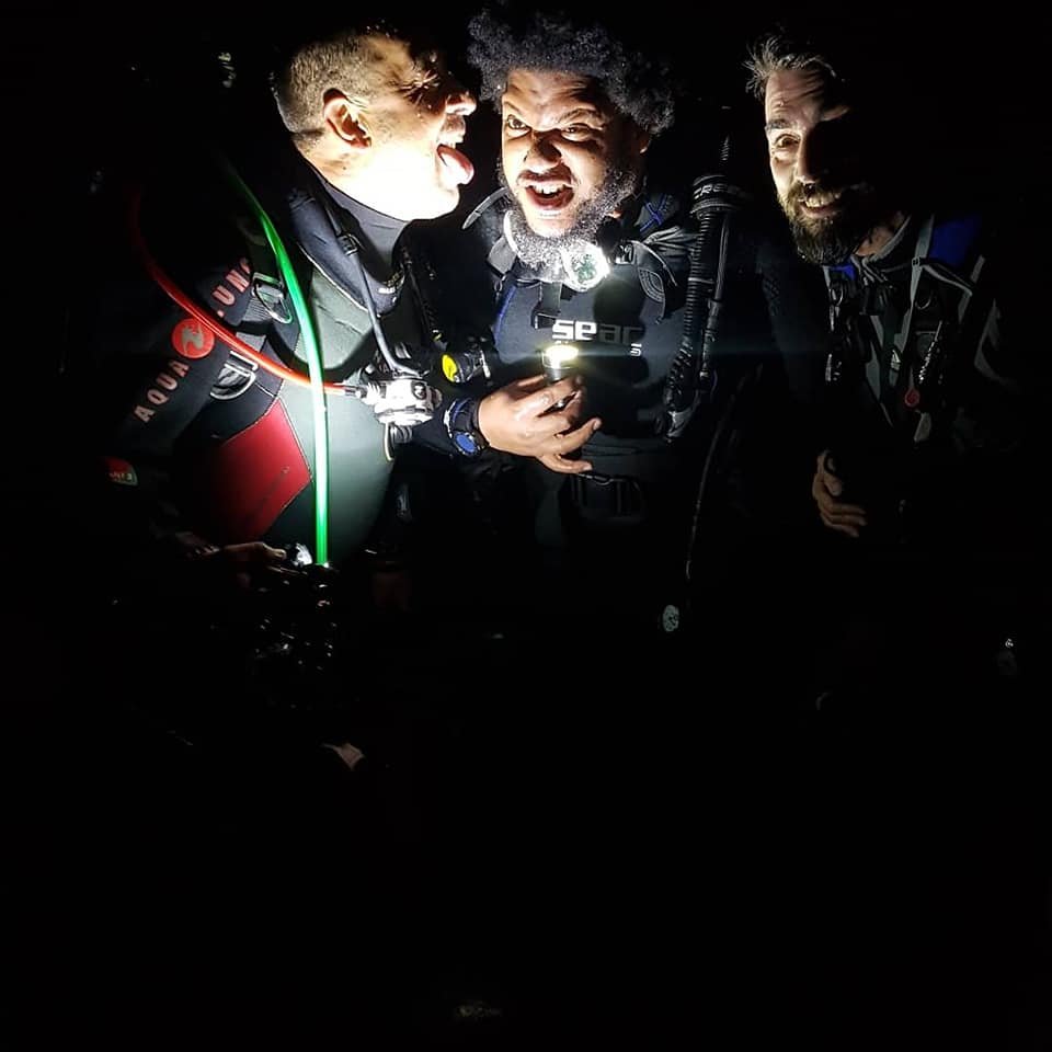 BernDiving's tweet photo. No¡ No es una película de miedo, es buceo nocturno¡
https://t.co/mPfWiR96bz
Bucea en Español en Suiza
#españolesensuiza
#buceo
#Berna
#Suiza
#scubadiving 
#scuba https://t.co/s3bQutWsSu