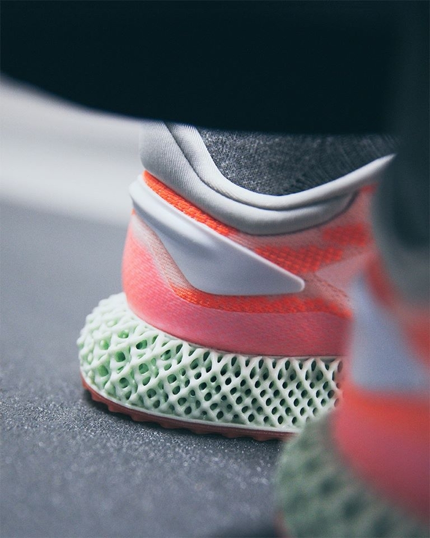 Footpatrol_ldn's tweet photo. FOOTPATROL SALE PICKS | adidas 4D Run 1.0 'Signal Coral', WAS £180, NOW £110. | Shop now: https://t.co/LRBCYl228N #Footpatrol #TEAMFP #adidas #adidas4D #FutureofRunning https://t.co/BlL6mZpP6m