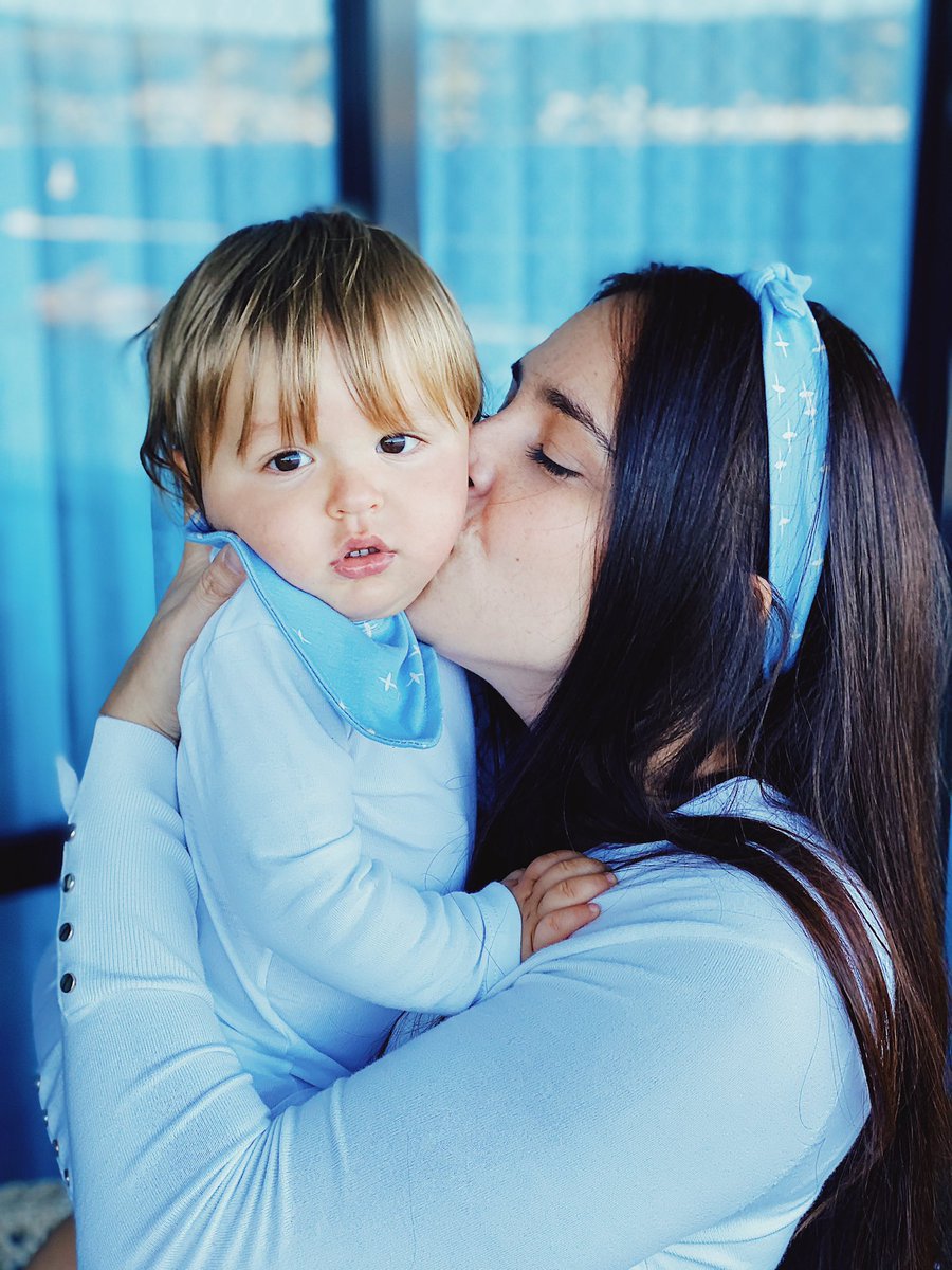 Entre COVID-19 e política tem uma mãe toda babona aqui :) feliz dia pra mim e pra todas as mamães (com 1 dia de atraso).