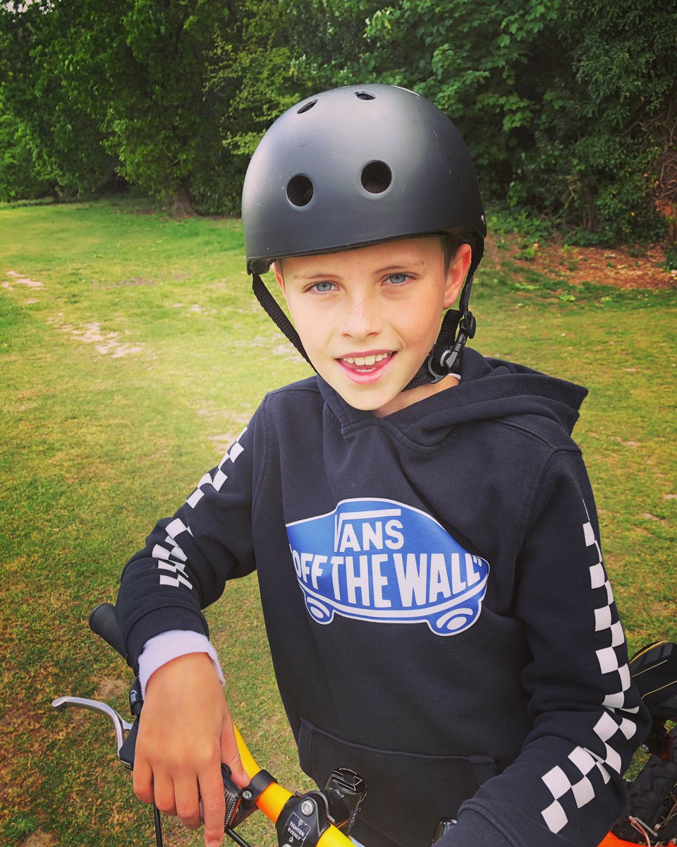 Tom is missing everyone <a href="/stourfield/">Stourfield Junior</a> terribly and can’t wait to get back 🤞🏼
Thanks for the lovely videos and messages from the amazing Year 6 teachers... it cheers him up to see you all 👍🏼