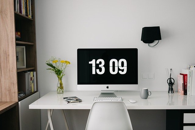TimbrellLaw's tweet photo. Preparing for our Skype and FaceTime meetings this afternoon.  It is great to be able to connect with clients and ensure their estate plans are up to date and offer the protection they need! #VirtualLaw #FreeInitialConsultations #Wills #LPAs #Trusts https://t.co/qnTjWKHX7X