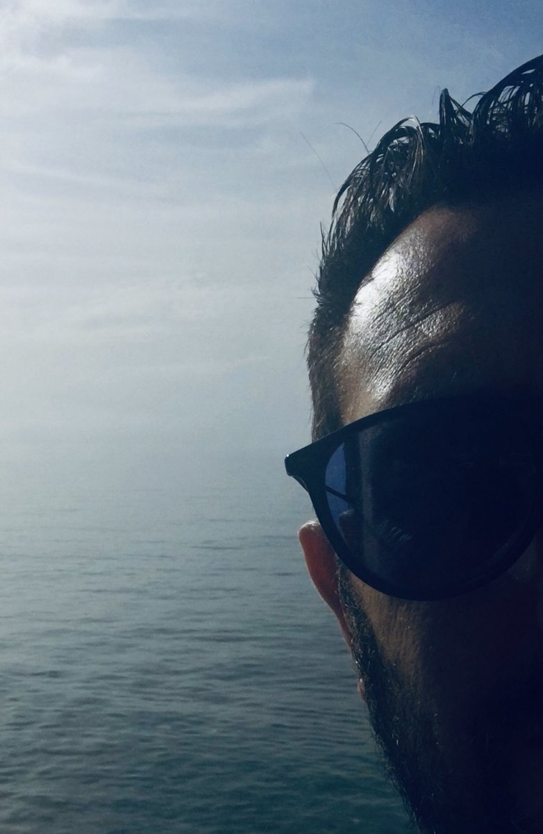 finoallafinetr's tweet photo. #11maggio #selfie #unapartedime #beach di passaggio... #sea #sun #mondaythoughts #MondayMorning https://t.co/RBS5TNhvs5