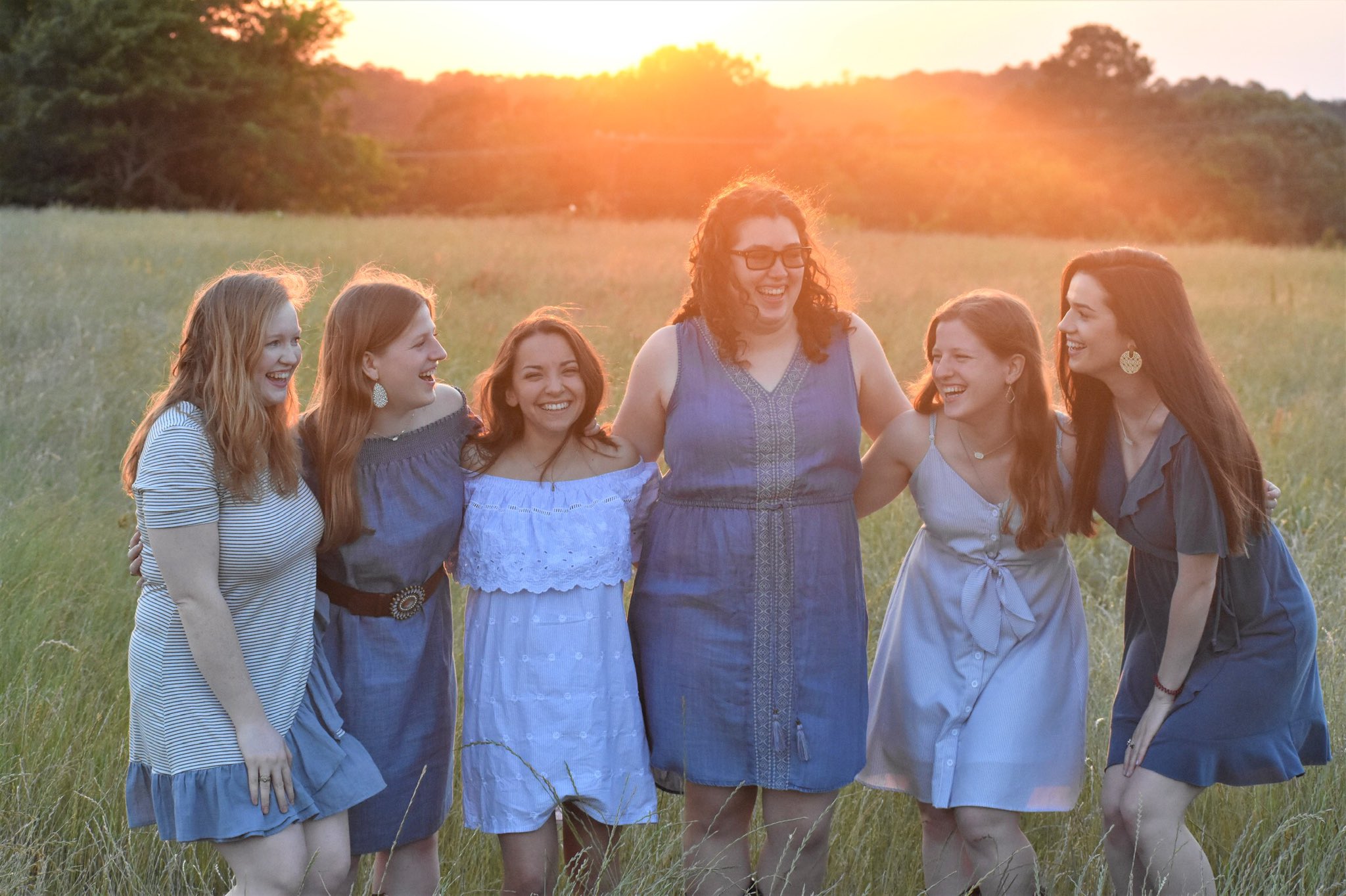 Nicole Marie on Twitter: “These are my people 🤍🌻 https://t.co