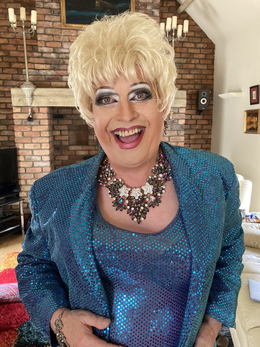 Dameberta's tweet photo. Blonde lockdown #lockdown #lockdownglamour  #drag #beautiful #Queen #stayingalert https://t.co/AIVXroJdQ7