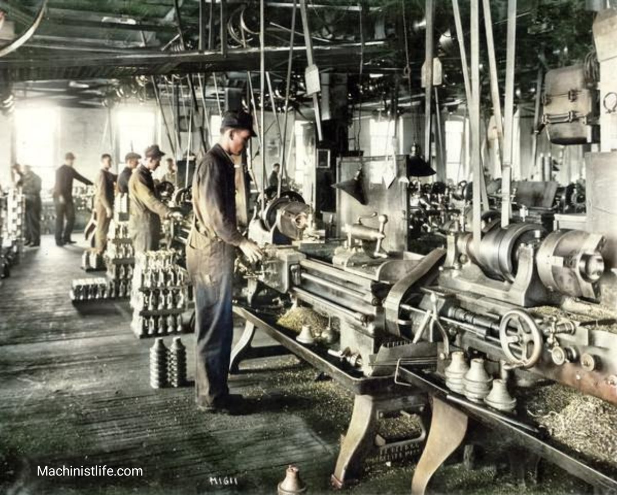 GrungyMachinist's tweet photo. Factory workers using metal lathes to machine parts at International Harvester's Milwaukee Works. 1914

#internationalharvester #Milwaukee #tractor #ihtractor #machinist #Metalworking #metallathe #lathe #factorywork #vintagemachinery  #practicalmachinist #Machinistlife https://t.co/zqM6niNIZQ