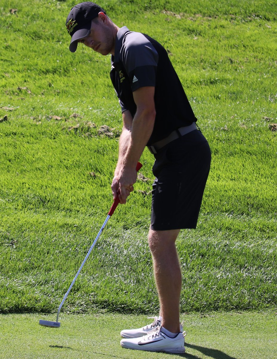 ⛳ Next up in our celebration of our 2019-20 team award winners, is our Gryphons men's golf team! Congrats to Josiah Dixon on earning the David Fell Trophy as MVP of the U of G men's golf team following a standout 2019 OUA golf season! #GryphonMVP
📰➡️ uoguel.ph/qyzaa