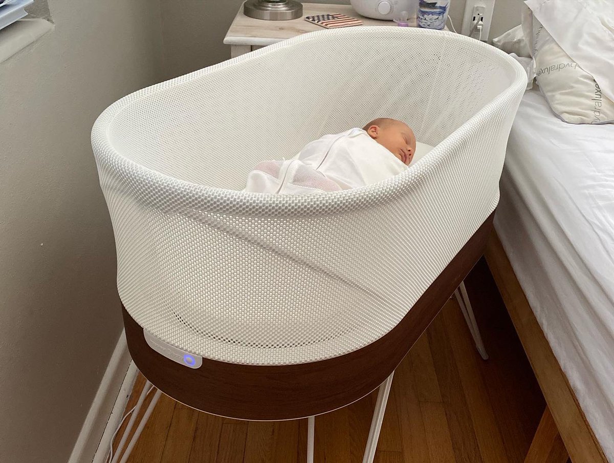 snoo reddit bassinet