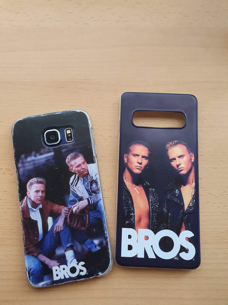 HaylMA's tweet photo. The best part of getting a new phone is a new phonecase 😁 #Bros #Brosette  @mattgoss https://t.co/U9SG12BmAH