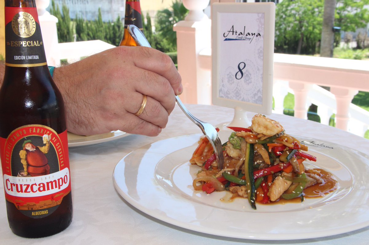 AtalayaEvents2's tweet photo. ¡Llegó el gran día! Y la ilusión por abrir nuestra Terraza Gastrobar Atalaya aumenta por minutos. Te ofrecemos la mejor #gastronomía, al mejor precio y sobre todo, nuestro trabajo y dedicación ¡Va por vosotros! #Eventosconcorazon❤️#Atalayaeventsgroup #Desescalada #Sevilla https://t.co/LFHjNrM7aQ