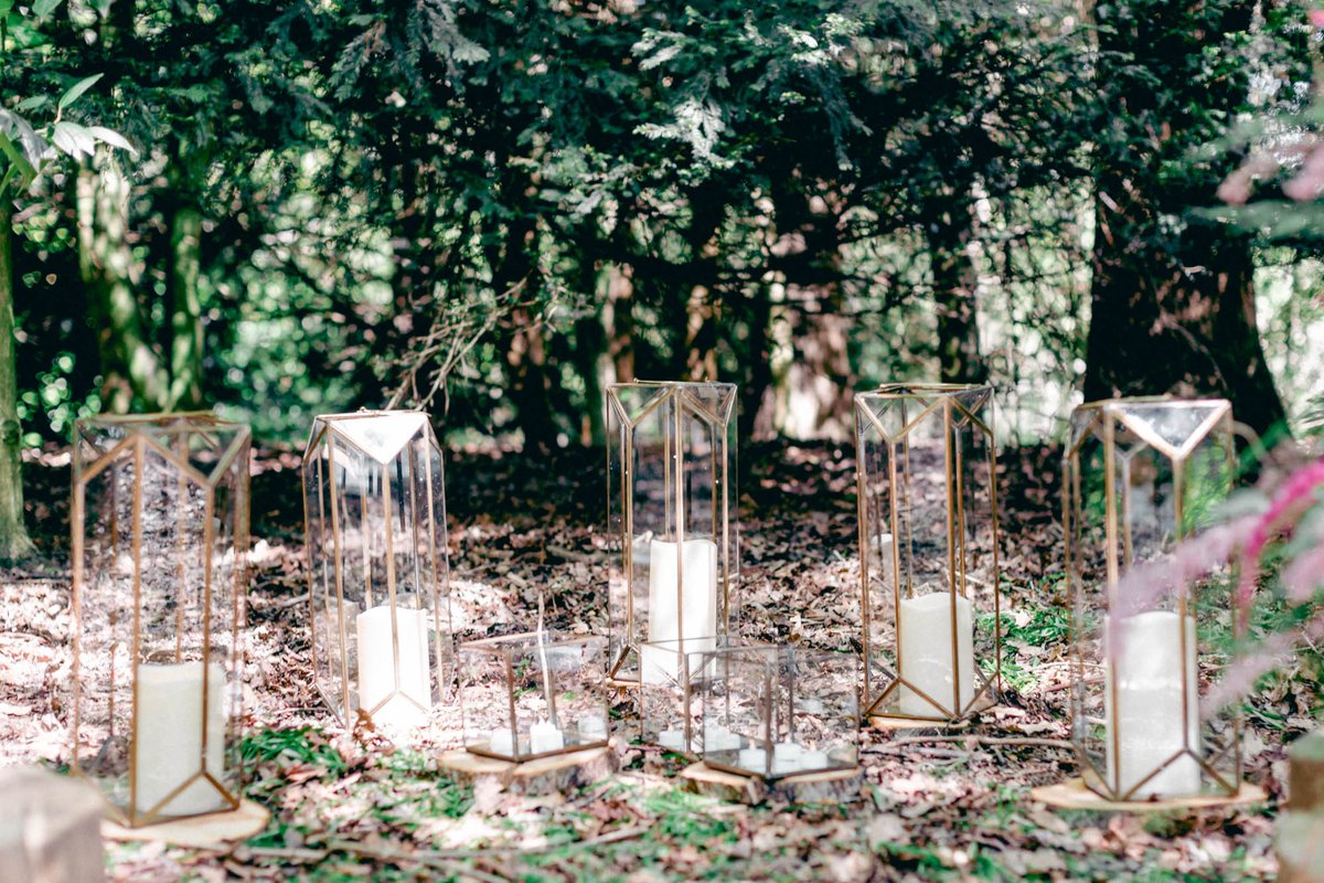 MonetEvents's tweet image. Love these lanterns! They are so versatile, perfect for framing walk ways, ceremony tables or your table plan display plus so much more. For more ideas on decor DM us for your free consultation #lanterns #decorforhire #woodlandweddings #weddingstylists #newlyengaged #engaged