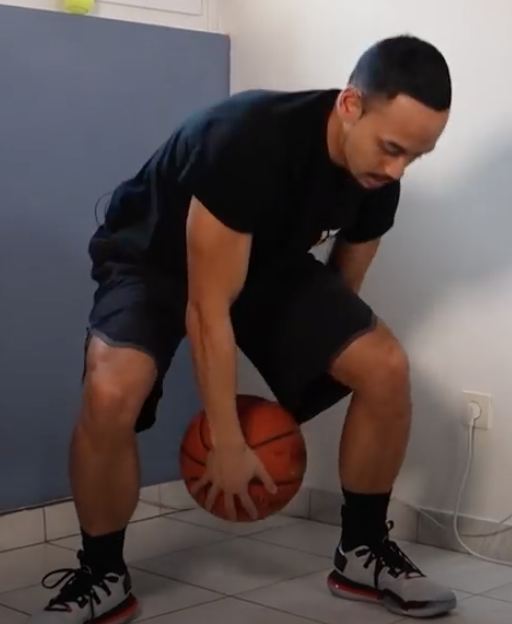fabdesf's tweet photo. BASKET À LA MAISON, PERFECTIONNEMENT GLOBAL (BETTER ATHLETE BASKETBALL)
https://t.co/Cg15Fgps5P…/basket-a-la-…/perfectionnement.html https://t.co/1ufdwCETVY