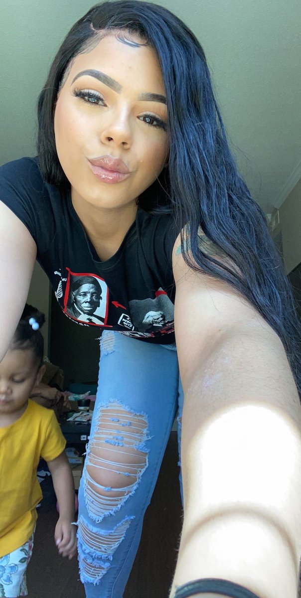 Yesterday I celebrated being a bomb ass mom and a fine ass one too 🥰🖤