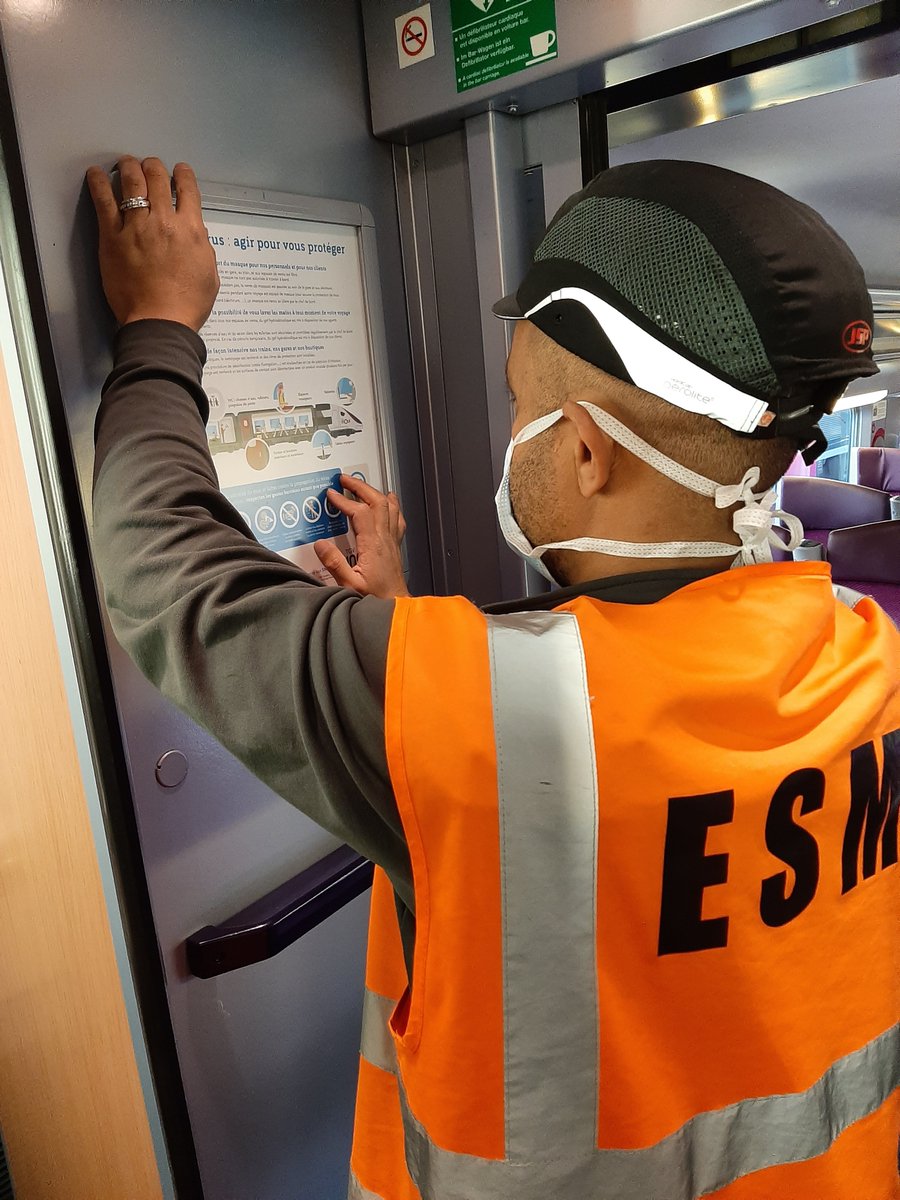 TGVINOUI's tweet photo. #EnTrainTousResponsables 
A bord, nos stickers et affiches rappellent à tous les voyageurs les mesures prises par @TGVINOUI pour la protection de tous. https://t.co/CMx9XS5yPs