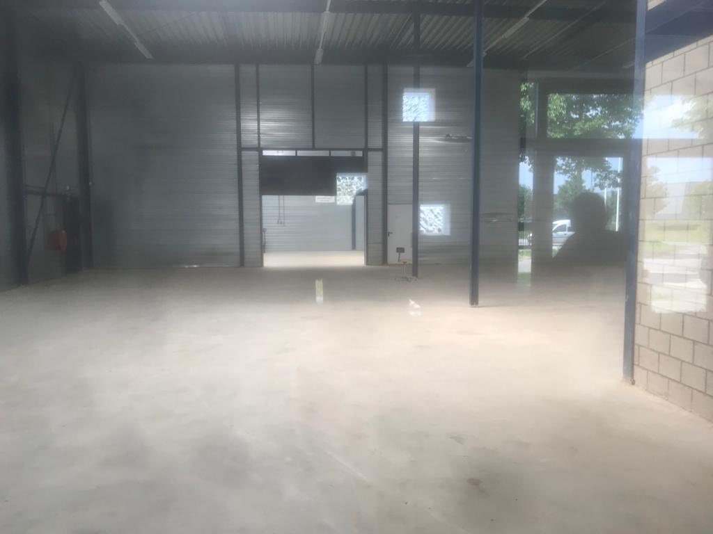 #tehuur #opslag terrein buiten en #binnen
