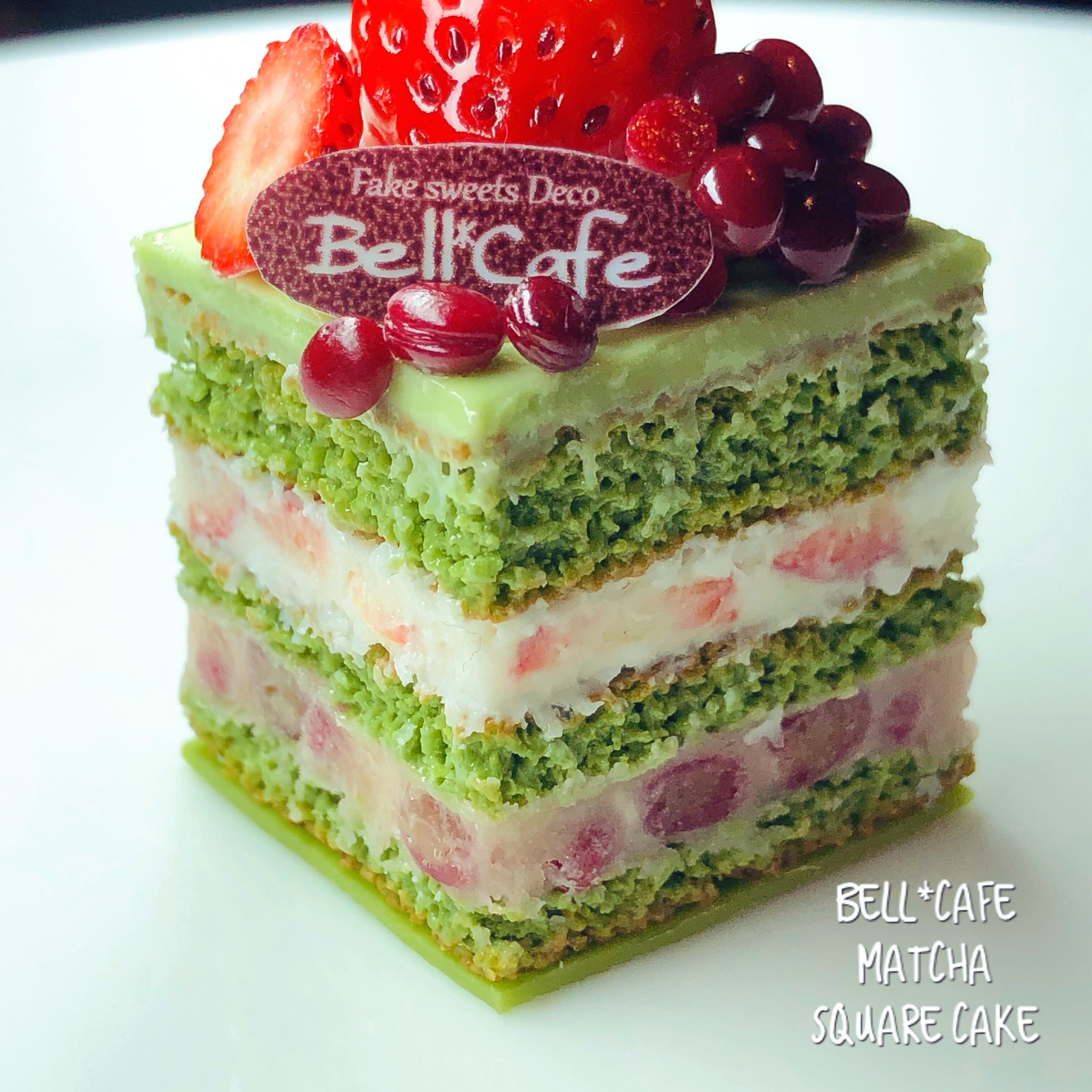 Bell Cafe 完成次第販売会 お抹茶のスクエアケーキの完成 こぼれ落ちそうなあずきがポイントです 本日は終了です ੭ 樹脂粘土 抹茶ケーキ T Co Xutyho2fbb Twitter