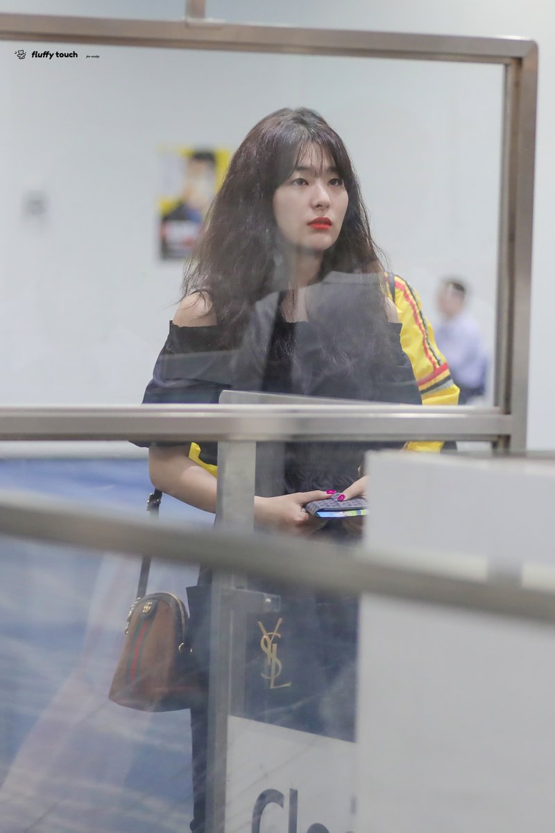 fluffytouch0210's tweet photo. #레드벨벳 #RedVelvet #슬기 #Seulgi https://t.co/PNoynLCK5A