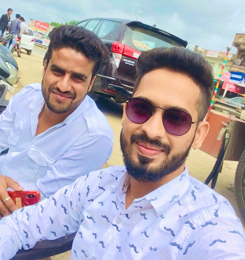 NagoriChiku's tweet photo. #Tweet_27

Happy Birthday 🎂 Jigri 
@ArjunSo38402507 https://t.co/5r2W3HJZv7