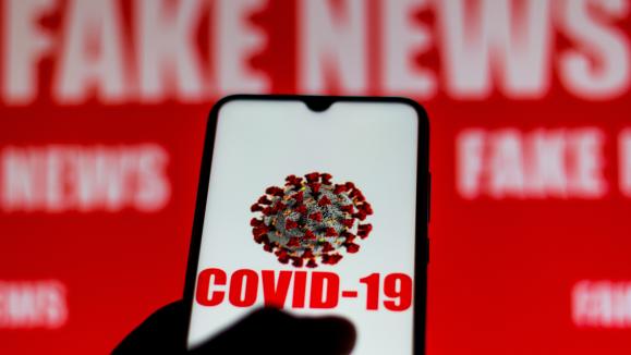 "Les institutions scientifiques ont pris conscience de la nécessité de "traduire" les apports de la #science pour les diffuser vers la société. Elles essaient de renouer avec le grand public par le biais de la #CSTI" : bit.ly/2WM0Pjl