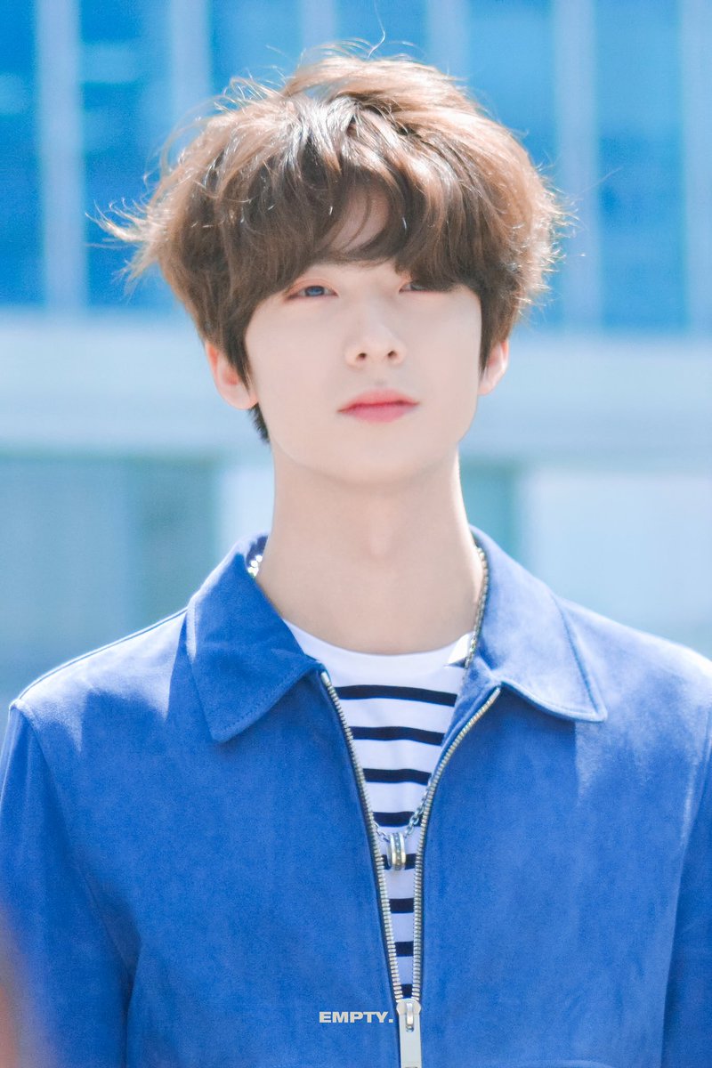 emptYB_'s tweet photo. HBD💙

#휘영이가_보고싶어서_5월로_왔어
#HAPPYHWIYOUNGDAY

#SF9 #휘영 #HWIYOUNG https://t.co/vuzTolm3d8