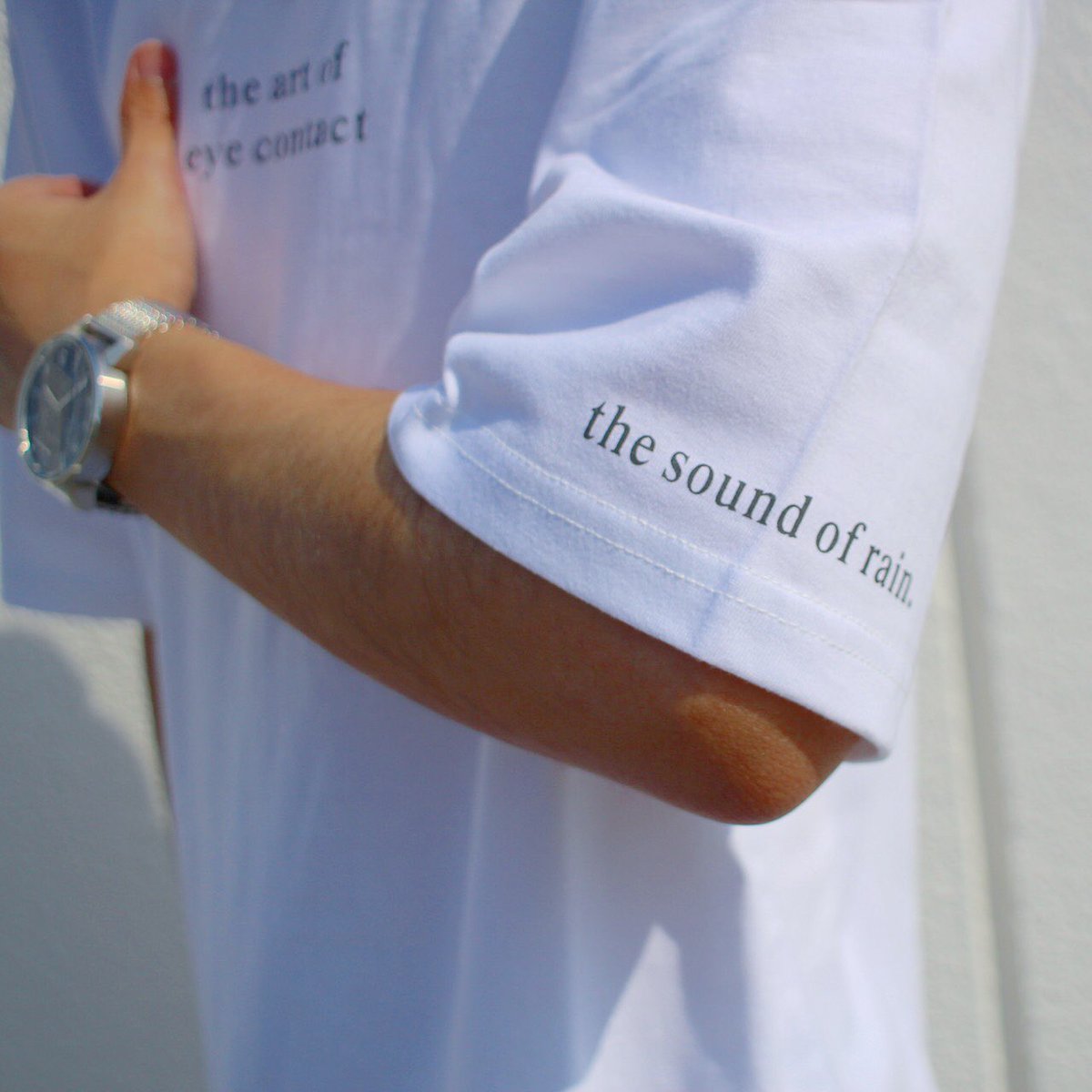 rinon_jp's tweet photo. 5月16日(土曜日)20時から
新作Tシャツと毎回完売の人気スラックスに夏色のホワイトが仲間入りして再入荷です！
下記のURLから購入サイトに飛べます！
https://t.co/OEf1wvPTe7
#お洒落好きな人と繋がりたい 
#ファッション好きな人と繋がりたい 
#自粛中でも服は欲しい 
#ネットショッピング https://t.co/9Fwc77Rct4