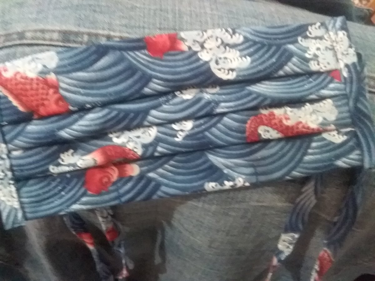 BetheneC's tweet photo. #socksoutyesterday
Got busy, but had a good combo on so I'm sharing!
Socks: sky blue Paninaros from @SockCouncil
Trainers: #PUMA Bboy 50th anniversary Suedes
Mask: Koi fish by @ThreePatchCocoa #Plaguebutfashion
#StaySafe https://t.co/rDxvRXLIGd