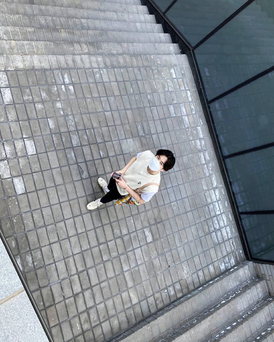 dear_suho_01's tweet photo. 믿어.
그래서 더 큰 기다림도
얼마든지 기다릴 수 있다.
그렇게 사랑해

/밤과 낮이라고 두 번 말하지, 백은선 https://t.co/sIUwz0y42p