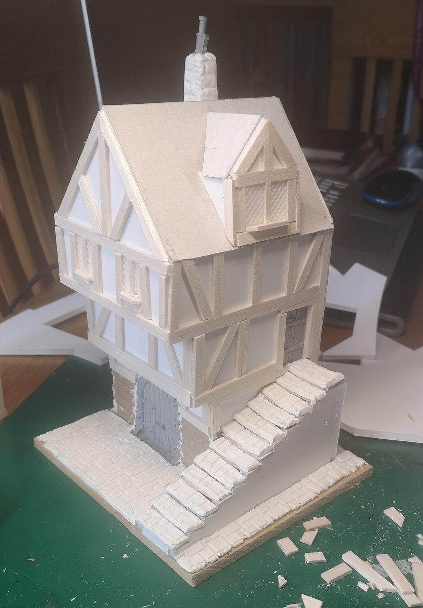 ... So the next step is to texture the lathe and plaster panels, which is likely the last bit I'll do today.I've timbered one of the town houses too, but I don't really have time to do the other 2 today #warmongers  #ttrpg