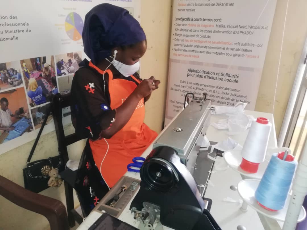DfGGhana's tweet photo. A pessimist sees the difficulty in every opportunity; an optimist sees the opportunity in every difficulty.
Happy Monday, stay safe.
#DaysForGirlsGhana
#HappyMonday
#PeriodMatters
#PeriodsDontPauseForPandemics
#Covid19FreeWorld https://t.co/gMK7KmmQAV